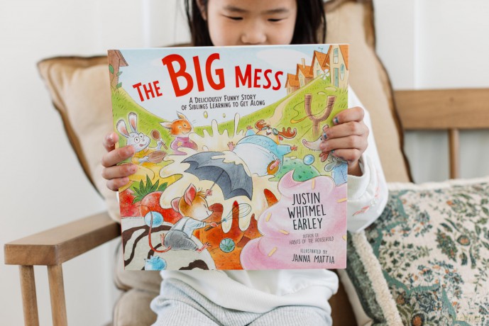 The Big Mess: A Deliciously Funny Story of Siblings Learning to Get Along - Justin Whitmel Earley [KSIĄŻKA]
