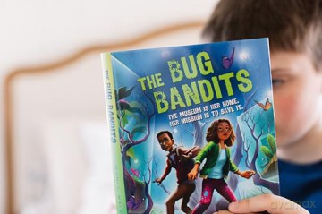 The Bug Bandits: The Museum Is Her Home. Her Mission Is to Save It. - Jenni L Walsh [KSIĄŻKA]