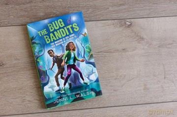 The Bug Bandits: The Museum Is Her Home. Her Mission Is to Save It. - Jenni L Walsh [KSIĄŻKA]