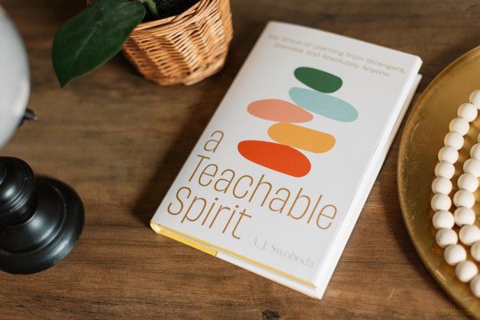 A Teachable Spirit: The Virtue of Learning from Strangers, Enemies, and Absolutely Anyone - A. J. Swoboda [KSIĄŻKA]