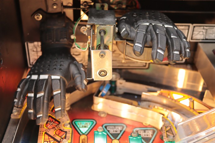 Johnny Mnemonic Flipper