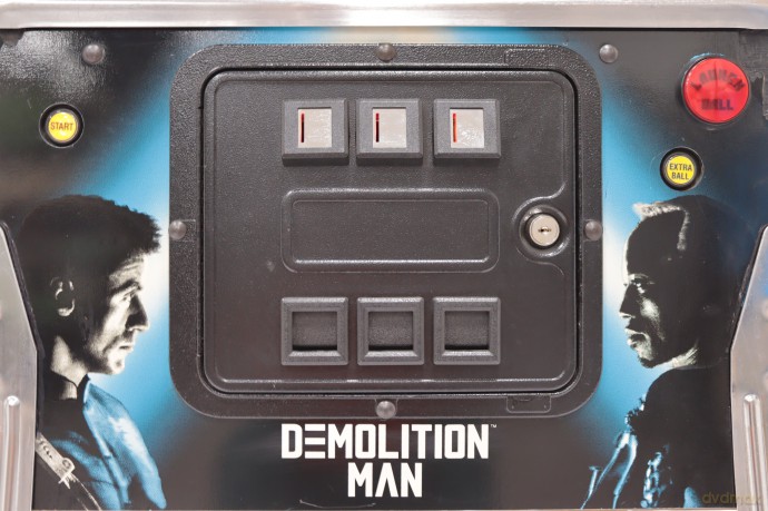 Demolition Man Flipper