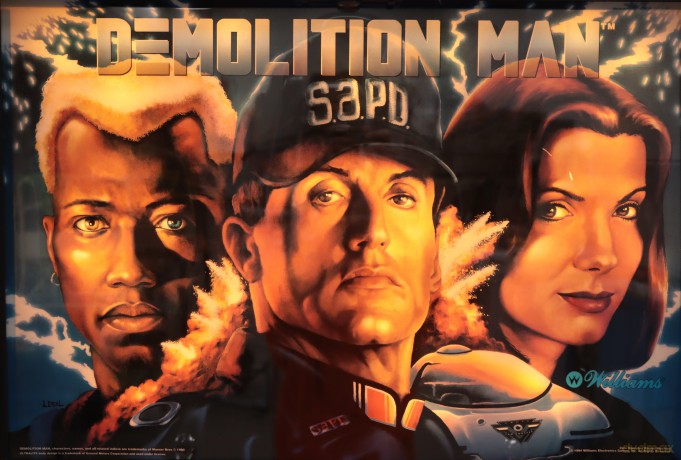 Demolition Man Flipper