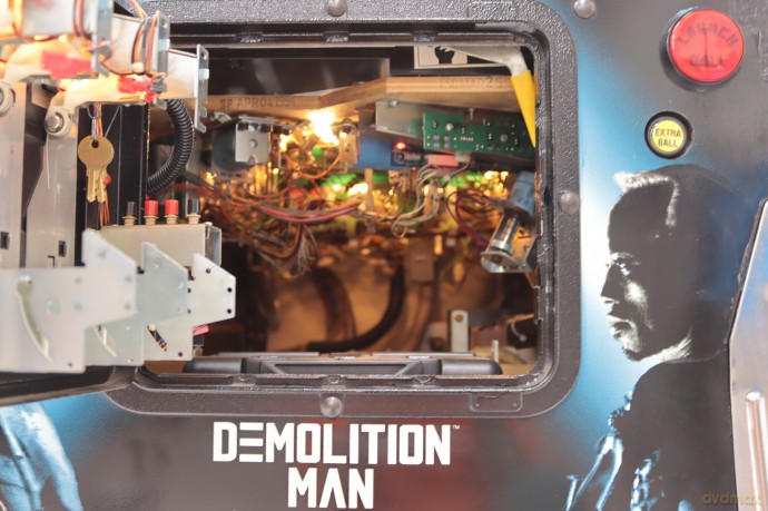 Demolition Man Flipper
