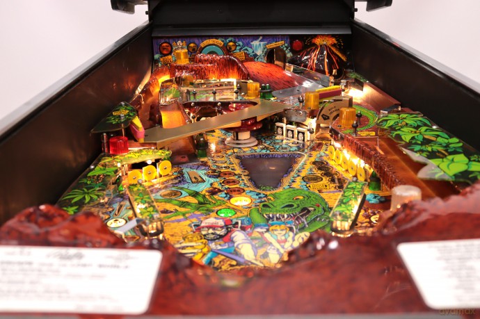 Escape From The Lost World Flipper