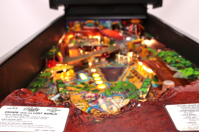 Escape From The Lost World Flipper