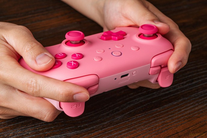 8BitDo - Ultimate 2C Bluetooth Controller - Pink
