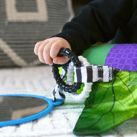 Baby Einstein - Cal-a-Pillowâ˘ Tummy Time Activity Pillow - (BE-16756)