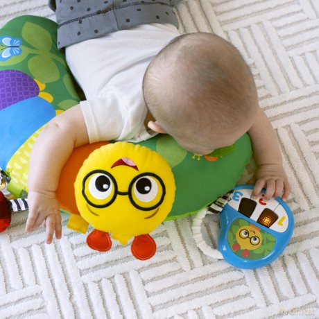 Baby Einstein - Cal-a-Pillowâ˘ Tummy Time Activity Pillow - (BE-16756)