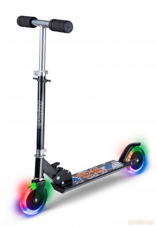 California - Black scooter with LED lights (83153)