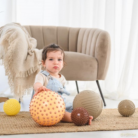 Edushape - Sensory Ball - 18 Cm - Cream colored (E705172cr)