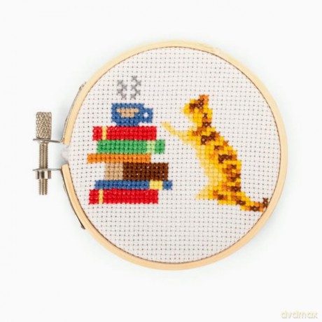 Kikkerland - Cat Mini Cross Stitch Embroidery - (GG269)