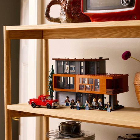 LEGO - LEGO Ideas - The Cullen House from Twilight (21354.)