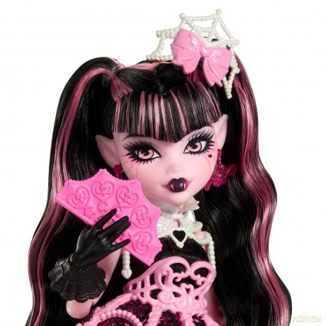 Monster High - Scary Sweet Birthday Draculaura Doll (JBG74)