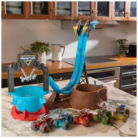 Monster Jam - 1:64 Mud Blasters Dunk Tank Playset - (6072014)
