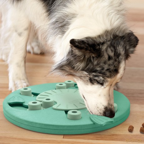 NINA OTTOSEN - Dog Worker - Composite Green