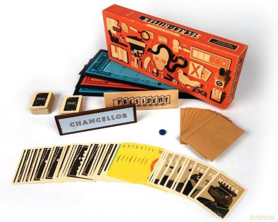 Secret Hitler - Boardgame (English) (SBDK7507)