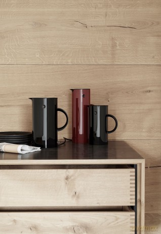 Stelton - EM77 Vacuum Jug 0.5 L (Black)