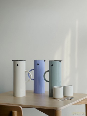 Stelton - EM77 Vacuum Jug 1 L (Dusty Green)