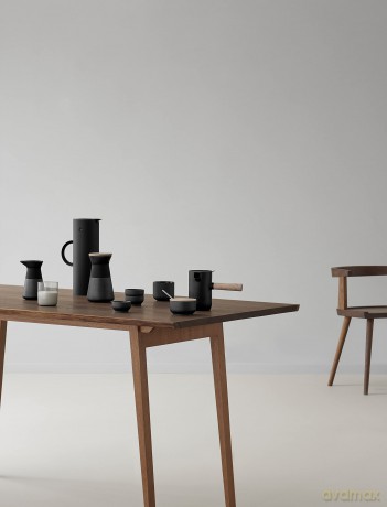 Stelton - EM77 Vacuum Jug 1 L (Soft Black)