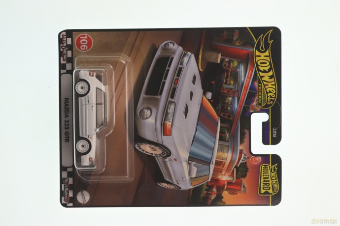 Hot Wheels Premium Boulevard 1:64 mix