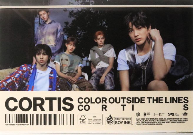 Cortis: Color Outside The Lines (Ver. 2) [CD]