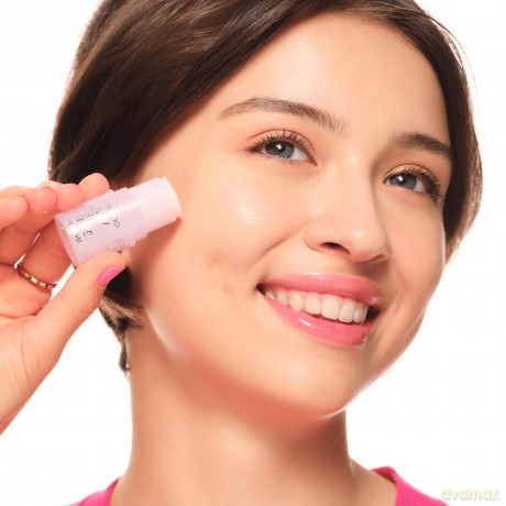 essence Baby Got Glaze Brightening Balm Stick (Balm Stick) 4.5 g