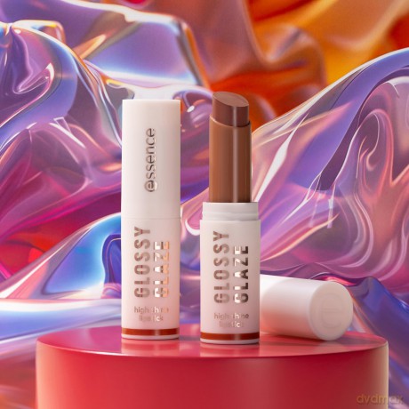 essence Glossy Glaze (High Shine Lipstick) 1.9 g - Shade: 01 Livin La Vida Mocha