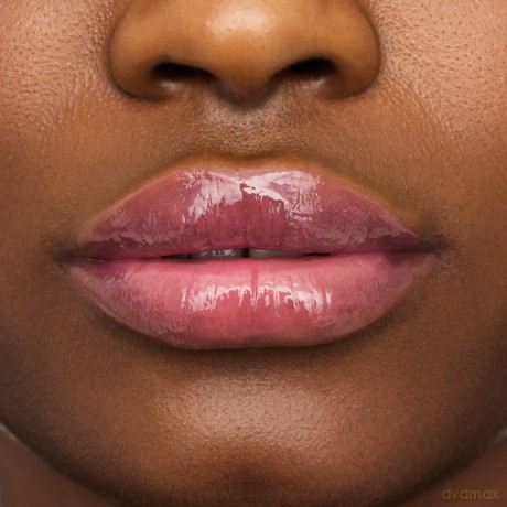 essence Lip Care Super Peptide (Glossy Lip Treatment) 10 ml - Shade: 04 Coralized!
