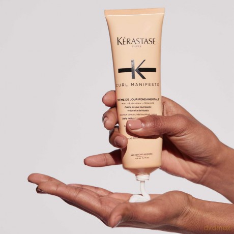 Kérastase Curl Manifesto (Daily Leave-in Treatment) Moisturizing Leave-in Treatment - Volume: 150 ml