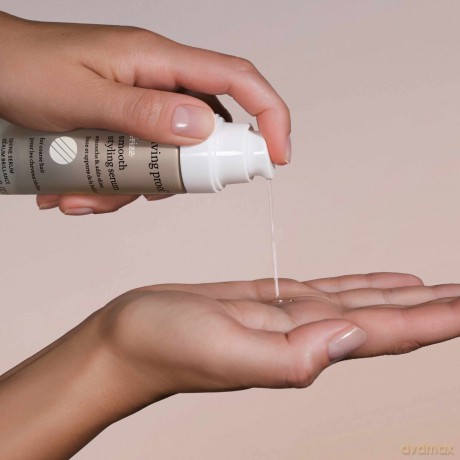 Living Proof Smoothing serum for frizzy hair No Frizz (Smooth Styling Serum) 45 ml