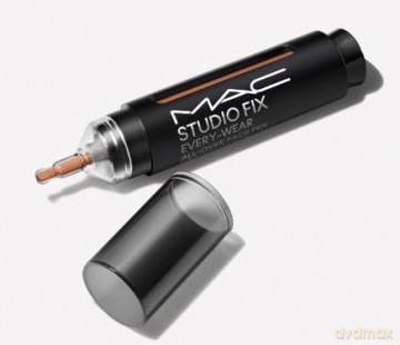 MAC Cosmetics Cream concealer and makeup in one Studio Fix (Every-Wear All-Over Face Pen) 12 ml - Shade: NC41