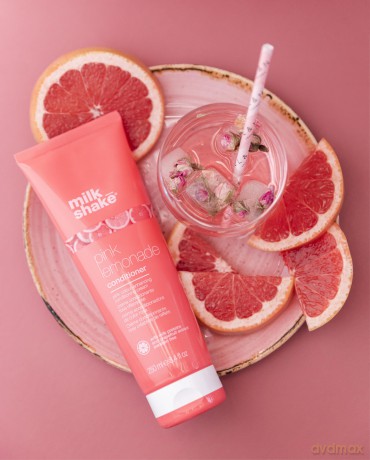 Milk Shake Conditioner for blonde and lightened hair Pink Lemonade (Conditioner) - Volume: 250 ml