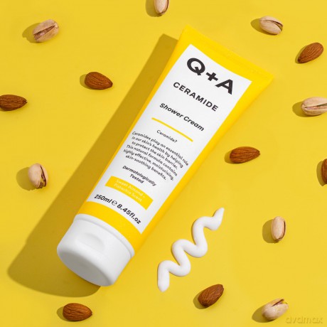 Q+A Shower Cream with Ceramides (Shower Cream) 250 ml