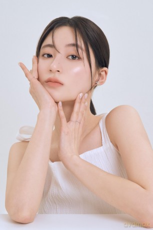 Rom&nd Powder highlighter (See-Through Veillighter) 5.5 g - Shade: 01 Sunkissed Veil