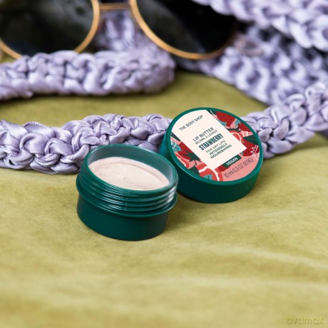 The Body Shop Nourishing and protective lip balm Strawberry (Lip Butter) 10 ml