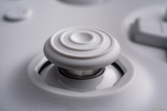 8BitDo 64 Bluetooth Controller white