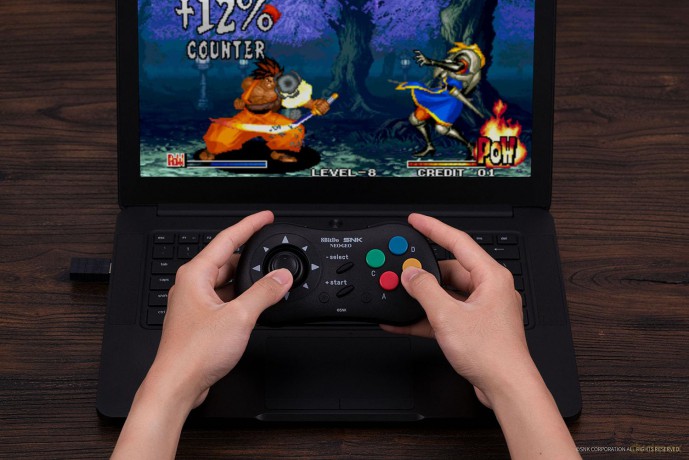8BitDo NEOGEO Wireless Pad Kyo Kusa