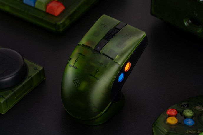 8BitDo Retro R8 Mouse Xbox Edition