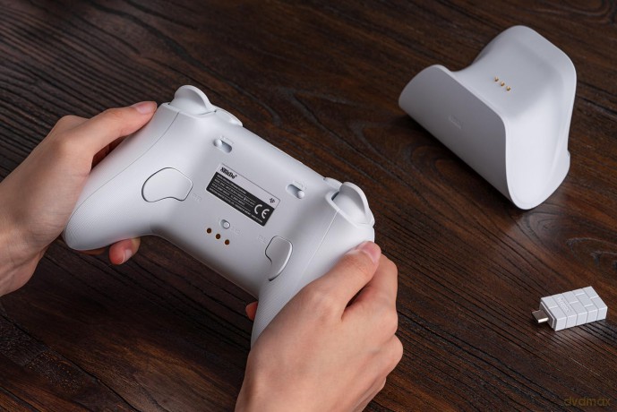 8BitDo Ultimate 2 Wireless 2.4G white