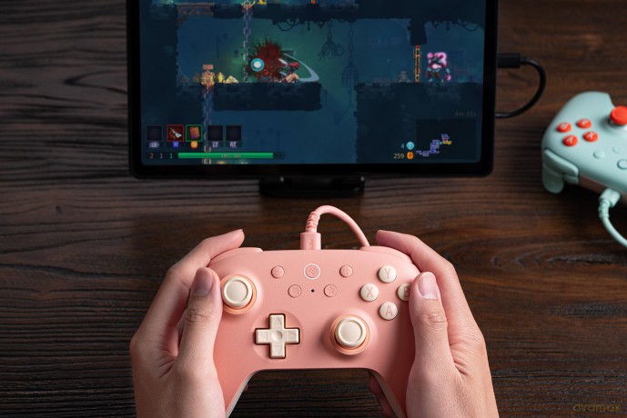 8BitDo Ultimate 2C Wired Pad Peach