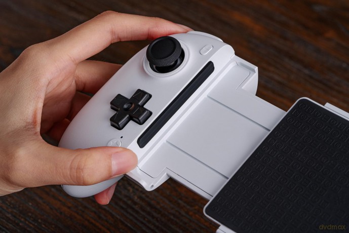 8BitDo Ultimate Mobile Gaming Controller Black