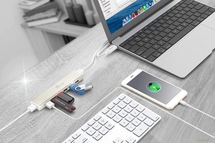 J5 Usb-C 7- Port Hub - Eu/Uk