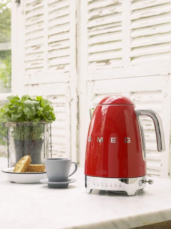 Smeg KLF04RDEU Water Kettle - red