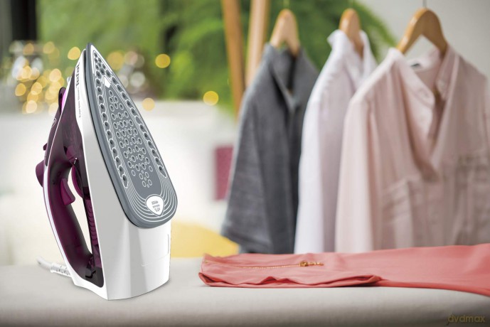 Tefal FV2835 Steam Iron