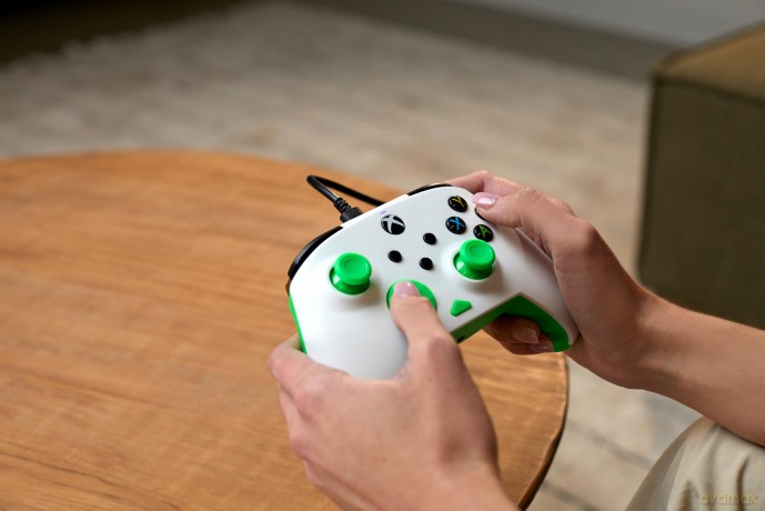 Turtle Beach Xbox Wired Rematch Controller White/Green