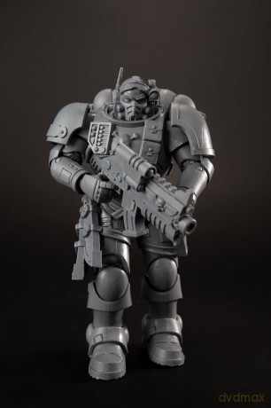Ultramarines Lieutenant in Phobos Warhammer 40,000 Artist Proof Figurka 18 cm