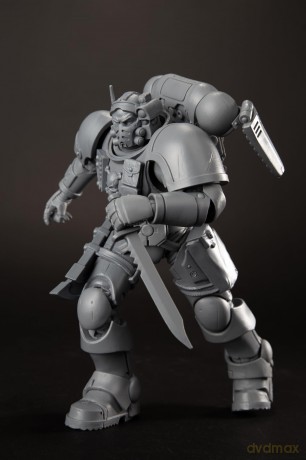 Ultramarines Lieutenant in Phobos Warhammer 40,000 Artist Proof Figurka 18 cm