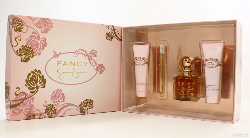Jessica Simpson Fancy Zestaw - woda perfumowana 100 ml spray + balsam do ciała 90 ml + żel pod prysznic 90 ml + woda perfumowana 10 ml spray [PERFUMY]