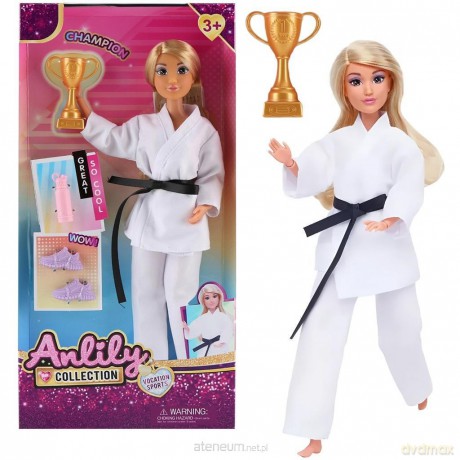 Lalka dziewczyna judo